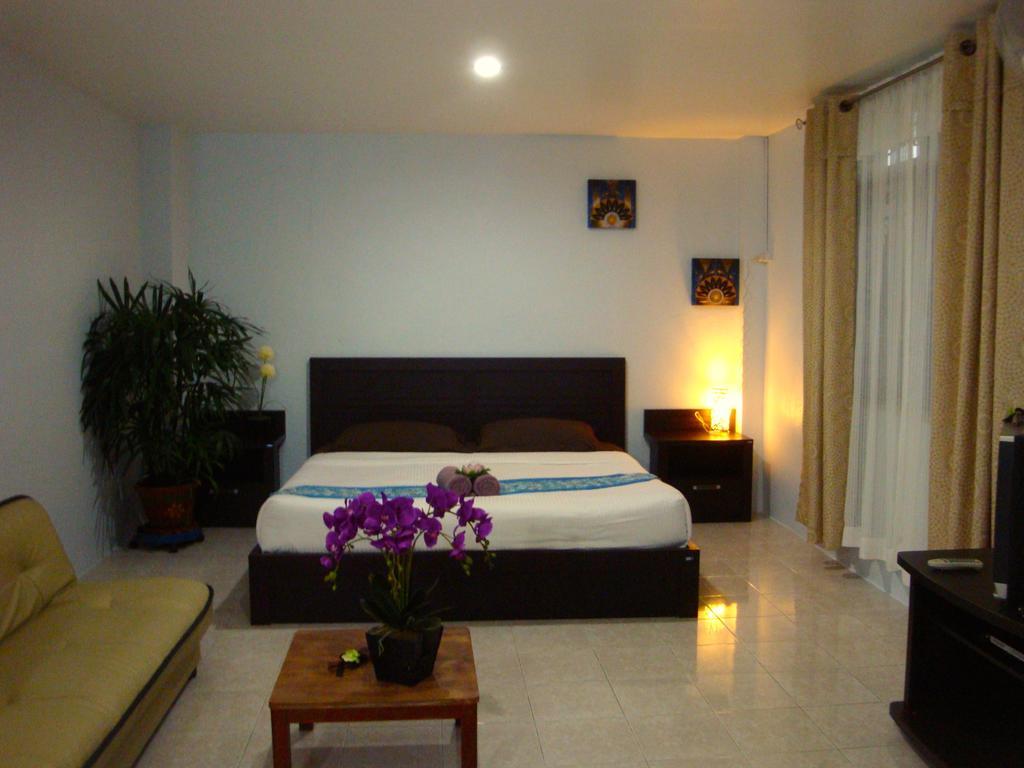 Similan Hotel Praia de Bang Tao Exterior foto